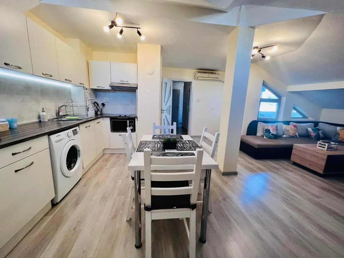 Apartment Happy Holiday Lazur Burgas 0*,